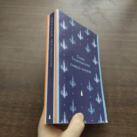 Great Expectations (Penguin English Library)[远大前程]