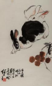 70、80年代天津杨柳青 木版水印 刘继卣《荔枝双兔》立轴，画心72x43厘米

自然霉点 品相如图 看好下单不退货