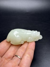 精品和田玉瑞兽貔貅