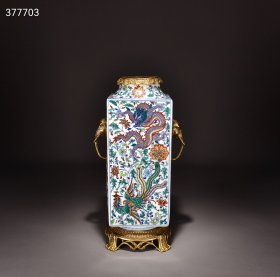 旧藏回流大清乾隆斗彩镶铜鎏金龙凤纹琮式瓶！