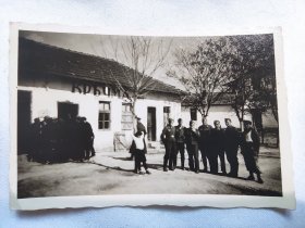 德军士兵合影照片 德军士兵老照片 德国老照片 二战老照片 照片长8.5厘米，宽5.5厘米