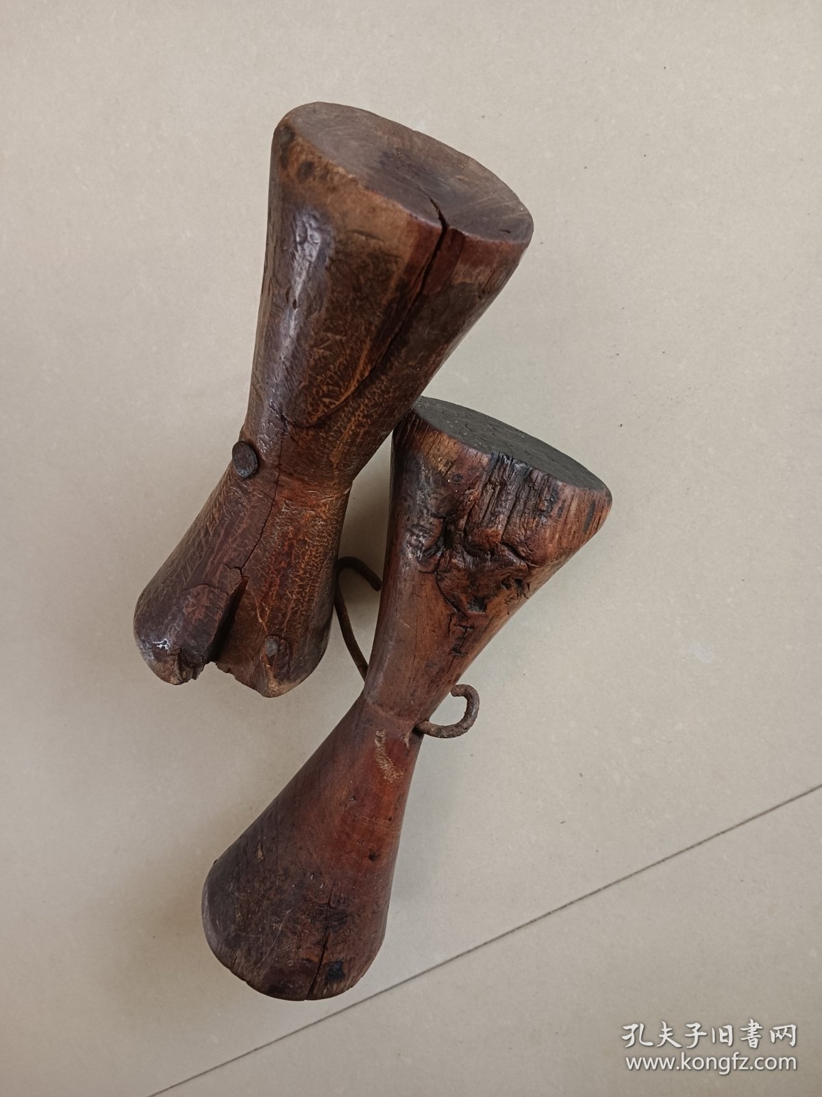 老木头纺线锤 两个一起价格 有裂残缺摆件挂件道具