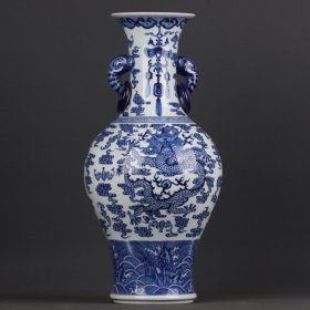 清乾隆 青花云龙纹双耳瓶 高宽：50*25cm