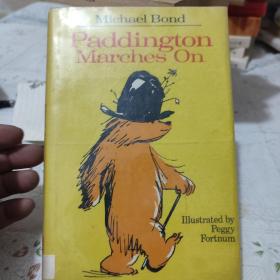 paddington Marches on(精装插图本)