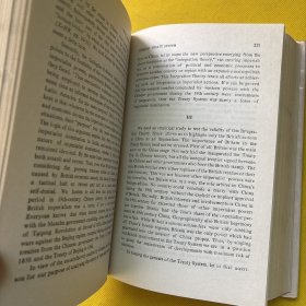 TRITON AND DRAGON(精装)