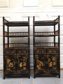 木胎漆器描金多子多福书柜一对
长55厘米，宽32厘米，高127厘米