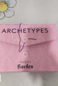 Gucci古驰原典展纪念文件夹收纳夹Gucci Garden Archetypes 百年限量 一共17个格子 空了一个格子