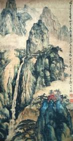 史良黻，（1918—2006）原籍安徽，后移寓上海。抗战时任东南漫画木刻社社长，《半月版画》主编。是国画大师郑午昌鹿胎仙馆和黄纪吾烟雨楼入门弟子。晚年专攻山水与孔雀，对篆刻、书法、装裱亦有较高造诣，作品熔诗书画印于一炉，一级书画师。常务理事；《书画联艺报》艺术顾问；中原书画研究院院士、高级书画师；大别山书画研究院艺术指导等。《怎样装裱》、《孔雀画法》等书出版。山水一幅45x85纸本托片。保真。