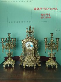 欧洲回流鎏金座钟三件套，做工精细，完整漂亮，正常使用，值得收藏