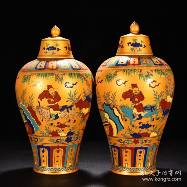明成化金地五彩萧何月下追韩信人物纹梅瓶（萬贵妃铭文） 高42.5厘米 宽22厘米