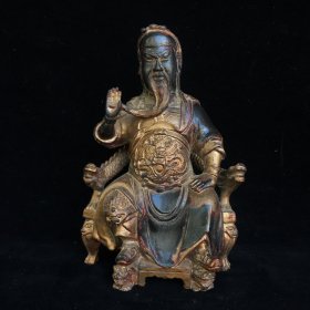 纯铜佛像，高19厘米，宽13厘米，重1150克，