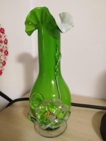 老式玻璃花瓶一个