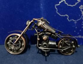 哈雷摩托车  模型（手工焊制） 
 车模  摆件（铁镀铜）