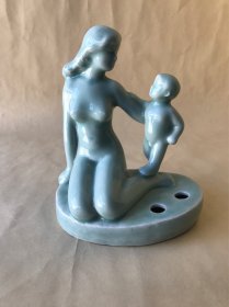 宜兴青瓷：母子人物瓷塑（七八十年代生产）