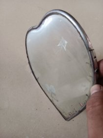 老镜子 镜面边有脱银 没有腿支架