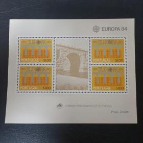 kabe03外国邮票葡萄牙1984欧罗巴欧洲之桥 MS 新 1全 品相如图 边纸有折角，压痕等瑕疵，随机发 米录10欧，小全张发行量30万枚