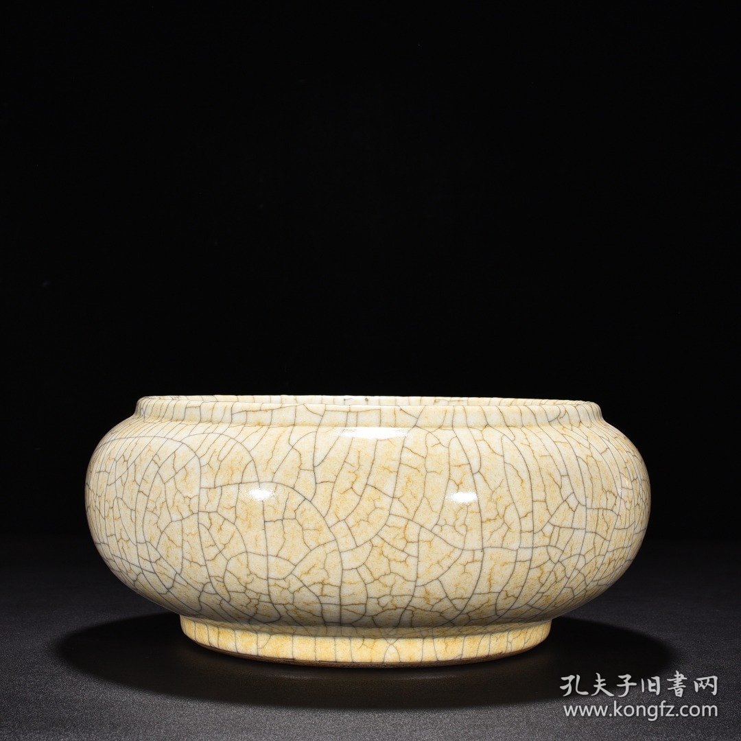 清乾隆哥窑米黄釉圆洗 高12厘米 宽28厘米