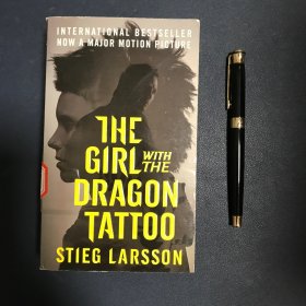 GIRL WITH THE DRAGON 龙纹身女孩