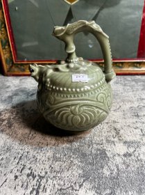 耀州窑倒流壶一把