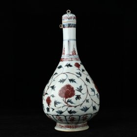 明洪武青花釉里红缠枝牡丹纹胆瓶