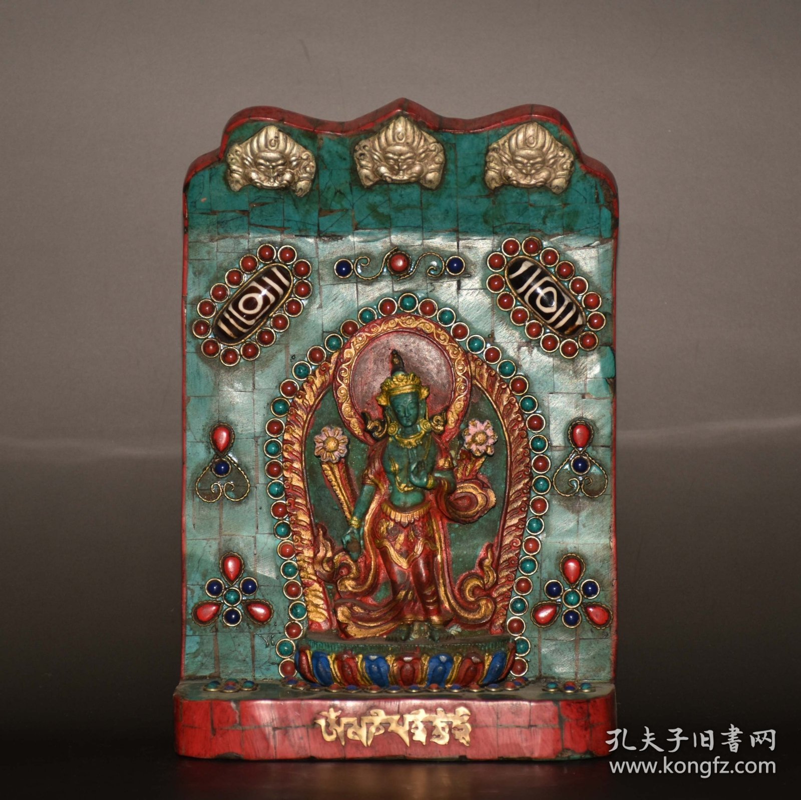 尼泊尔木镶嵌白铜红松绿松天珠宝石唐卡站观音佛板摆件 尺寸：长15厘米 宽6厘米 高22.5厘米 重704克左右