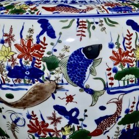 明嘉靖青花五彩鱼藻纹荷叶罐 35/32厘米