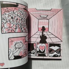 英文原版 Babymouse #12: Burns Rubber 老鼠宝宝系列12：橡胶燃烧 漫画小说 英文版