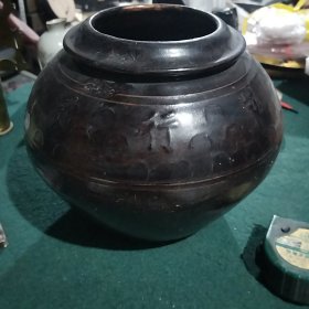 勤俭持家厉行节约陶瓷坛子