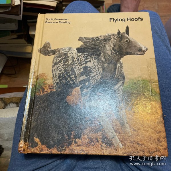 （英文原版）Flying Hoofs 飞行的马蹄声（曹冲称象等36篇儿童文学作品）精装