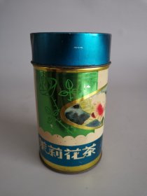 改革开放时期的茉莉花茶铁皮桶，实物比照片好看。