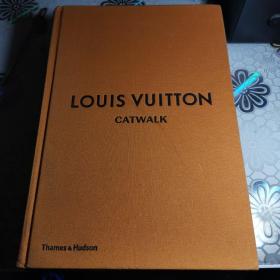 全新LV路易威登T台模特时尚摄影时装秀Louis Vuitton Catwalk