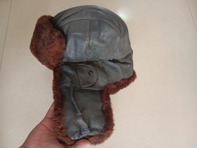 哈尔滨皮帽厂老皮帽子 要斗 私批 修 六七十年代棉帽子