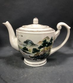 汪小亭款山水老茶壶