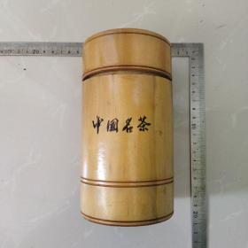 茶叶罐，木质（完整，没毛病），早期实木，，中国名茶，！中国烟台！，高16cm，直径约9cm，，