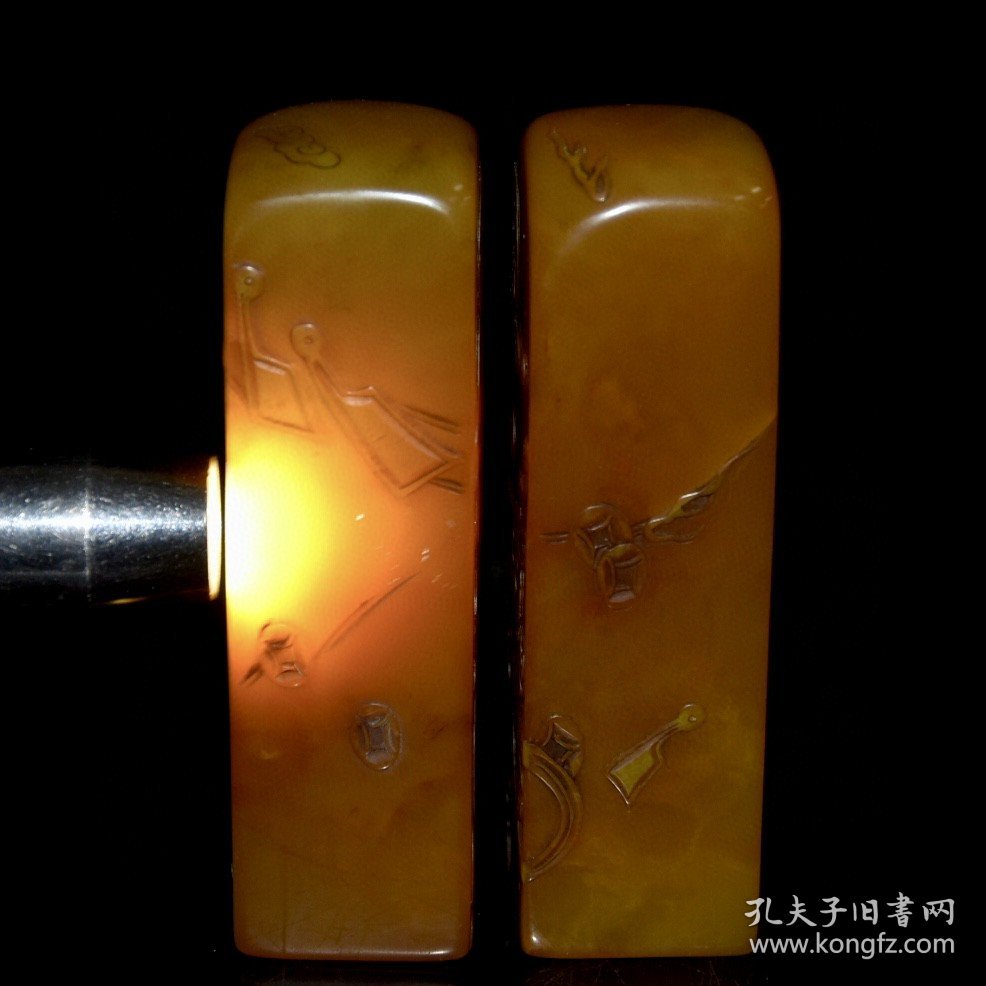 旧藏 布盒装寿山石田黄石对章 总重：508克