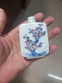 民国青花釉里红鼻烟壶