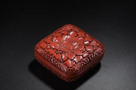 剔红漆器花卉纹印泥盒 高4cm 宽9.5cm 重185克