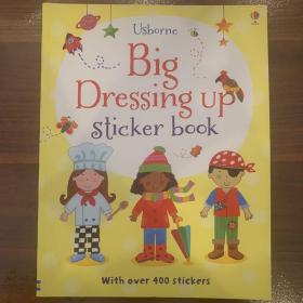 Big Dressing Up Sticker Book (服装穿着贴纸本）