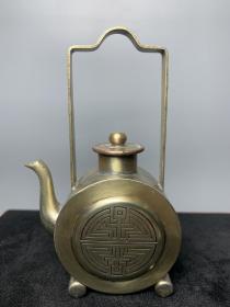 白 铜水滴