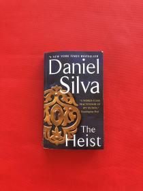 The Heist  A Novel