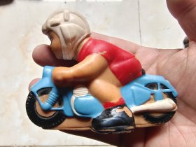 胶皮玩具—小摩托车手