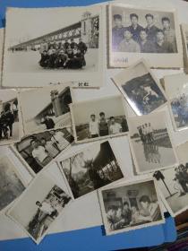 一机部武汉重型机床厂半工半读中等学校毕业证书1969年另加本人照片和同事合影照片22张合售，如图