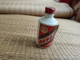 贵州茅台酒瓶(微型)