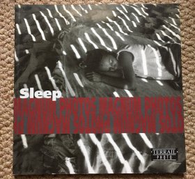 英文SLEEP  MAGNUM PHOTOS（WITH A FOREWORD BY
Federico Fellini
PRINCETON UNI）