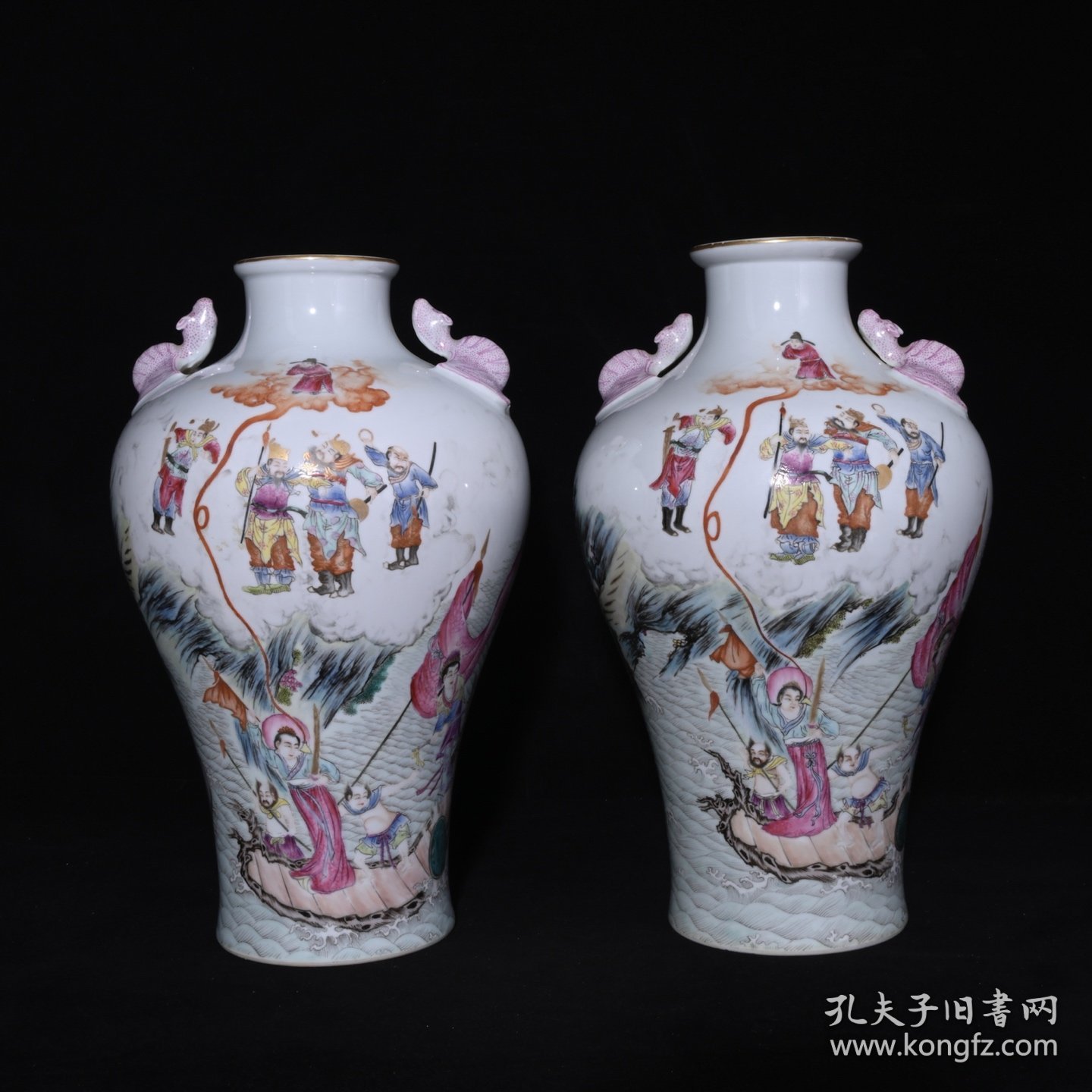 点击查看原图 旧藏 清乾隆珐琅彩描金水漫金山人物故事纹福耳瓶 高31.8×20厘米