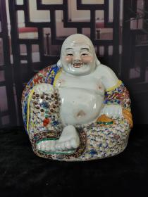 弥勒佛瓷像，开脸慈祥，保存完好，尺寸高31cm宽30cm，喜欢的私聊