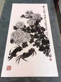 齐白石代表作《菊花螃蟹图》，宣纸高清艺术微喷，不退色，整纸尺寸60×115cm，笔法老辣，层次丰富，构图巧妙，是临摹学习和装饰文房的佳作，价格80元，需要的可以直接发消息。