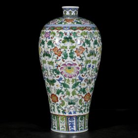 清雍正斗彩花卉纹梅瓶一对；33x16厘米