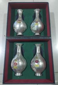 Y珍藏锦盒内装出口瓷鎏银花瓶（GH4）（四大美女），两盒为一套，瓷器单个重约787g，总净重2.88公斤