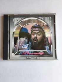 欧美版CD/意大利男高音歌唱家卢恰诺·帕瓦罗蒂（Luciano Pavarotti）演唱的经典咏叹调。帕瓦罗蒂以其卓越的演唱技巧和深情的演绎，为这些咏叹调赋予了独特的艺术魅力。